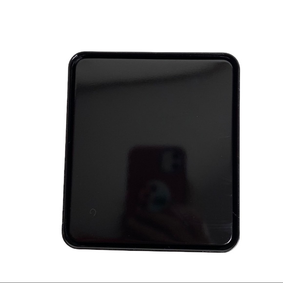 NIB Men’s Marvel Black & White Trifold Wallet - Picture 2 of 10